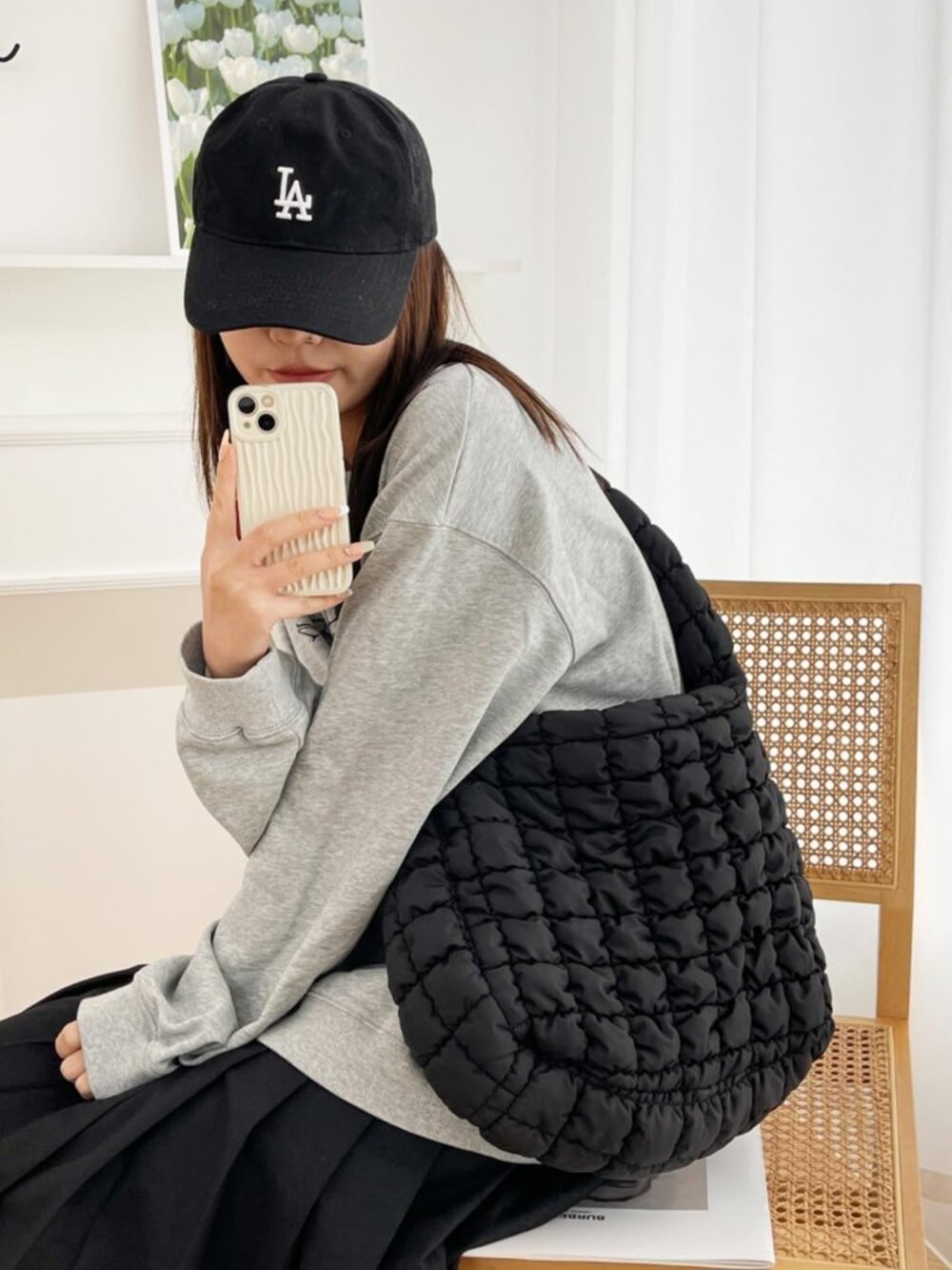 Puffer Quilted Shoulder Bag for Women Puffy Bubble Tote Bag Lightweight Nylon Ha - Picture 3 of 8